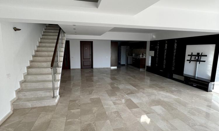 Vila Tip Duplex de Inchiriat in zona Pipera