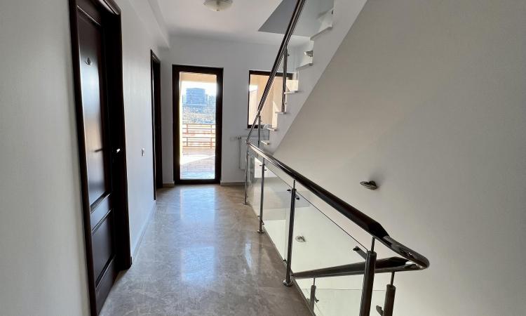 Vila Tip Duplex de Inchiriat in zona Pipera