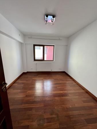 Vila Tip Duplex de Inchiriat in zona Pipera