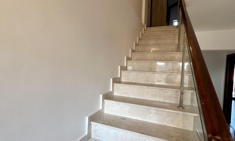 Vila Tip Duplex de Inchiriat in zona Pipera