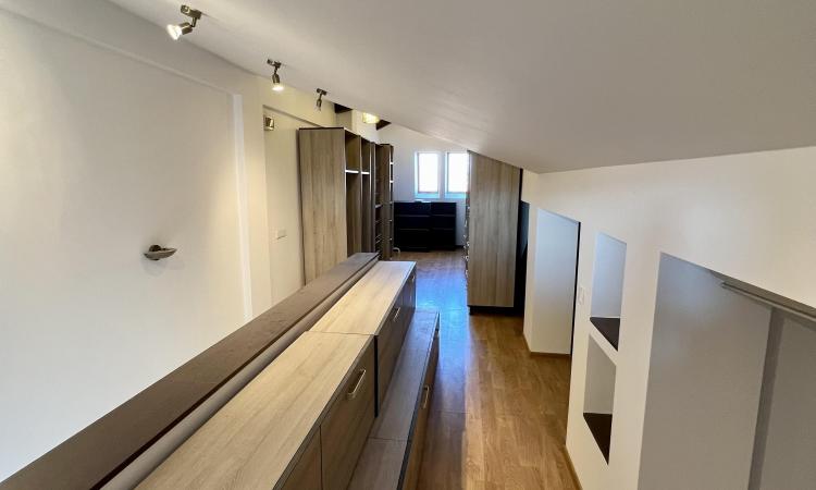 Vila Tip Duplex de Inchiriat in zona Pipera