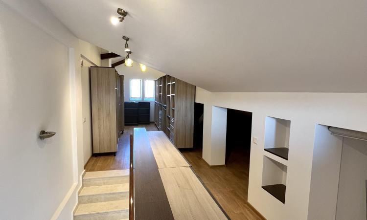 Vila Tip Duplex de Inchiriat in zona Pipera