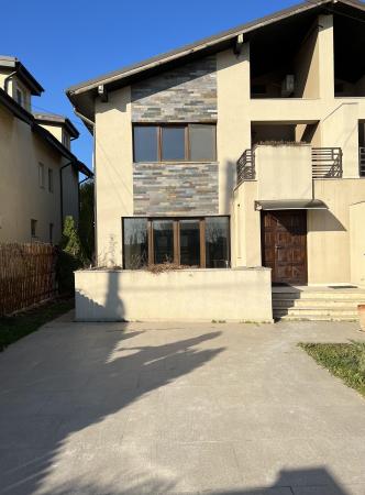 Vila Tip Duplex de Inchiriat in zona Pipera