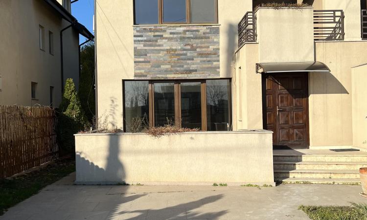 Vila Tip Duplex de Inchiriat in zona Pipera
