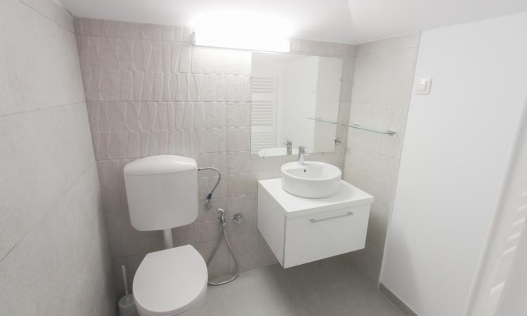 Casa spatioasa -Prima inchiriere- Baneasa - Henri Coanda