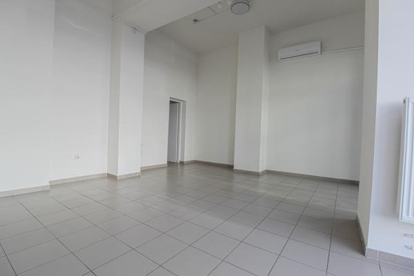 Spatiu comercial- Stefan cel Mare- 70mp utili- stradal