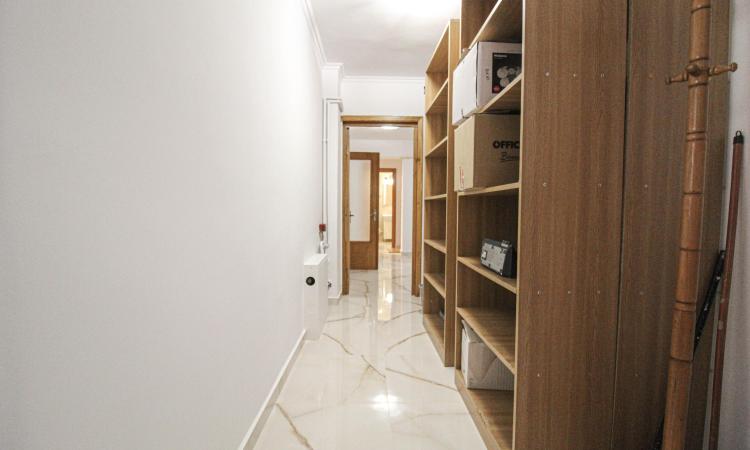 3 camere- Ultracentral- Buzesti- Piata Victoriei- centrala proprie