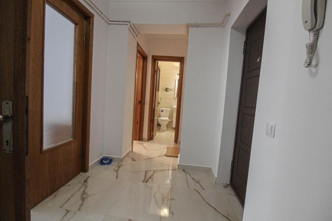 3 camere- Ultracentral- Buzesti- Piata Victoriei- centrala proprie