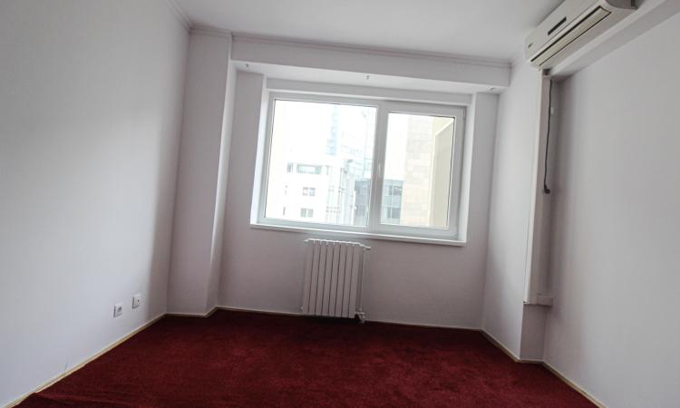 3 camere- Ultracentral- Buzesti- Piata Victoriei- centrala proprie