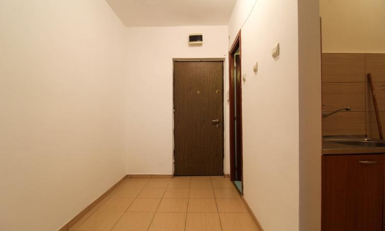 Garsoniera spatioasa | 33mp utili | Bucatarie inchisa | Pajura | Buc Noi