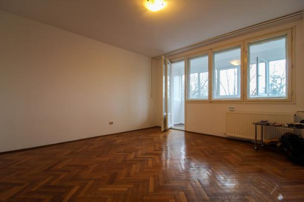 Garsoniera spatioasa | 33mp utili | Bucatarie inchisa | Pajura | Buc Noi