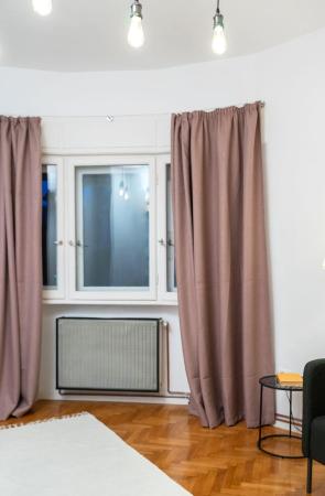 Apartament ultracentral, imobil Art Deco, amenajare deosebita