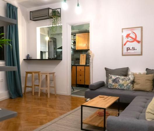 Apartament ultracentral, imobil Art Deco, amenajare deosebita