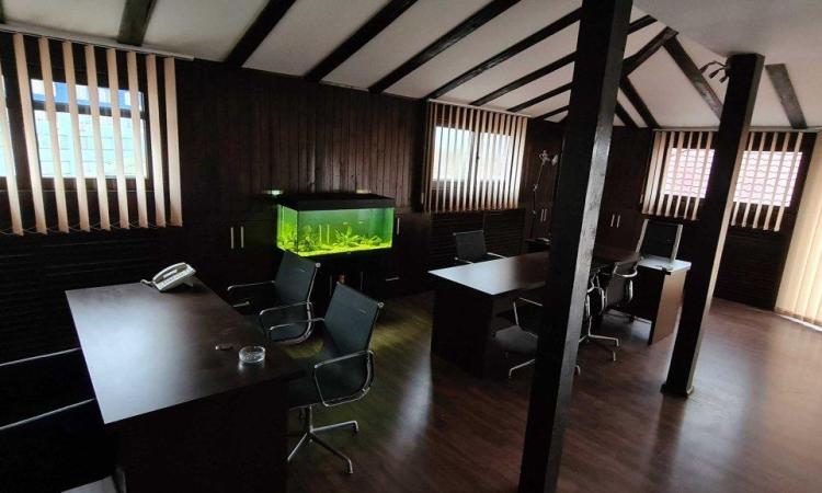 8 Camere |4 Bai | Office mobilat si utilat| 240mp utili + Curte| Baneasa-Sisesti