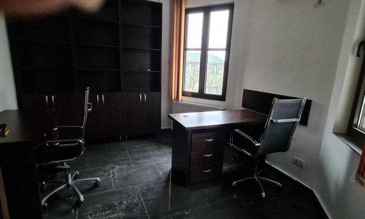8 Camere |4 Bai | Office mobilat si utilat| 240mp utili + Curte| Baneasa-Sisesti