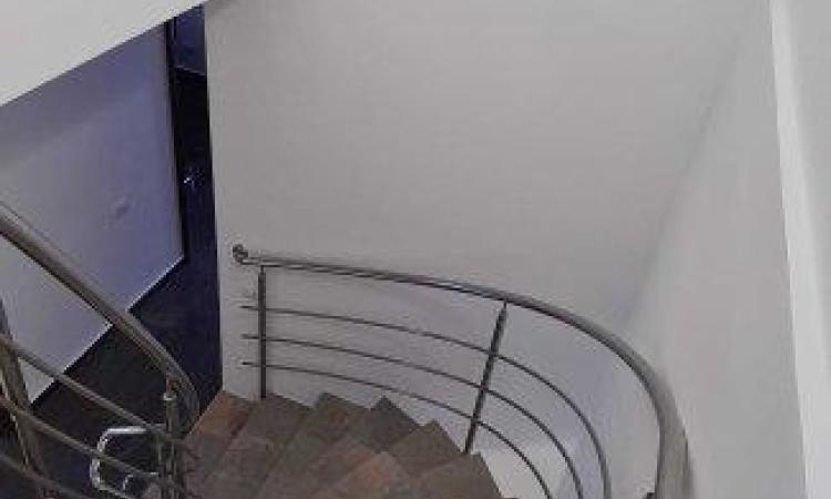 8 Camere |4 Bai | Office mobilat si utilat| 240mp utili + Curte| Baneasa-Sisesti