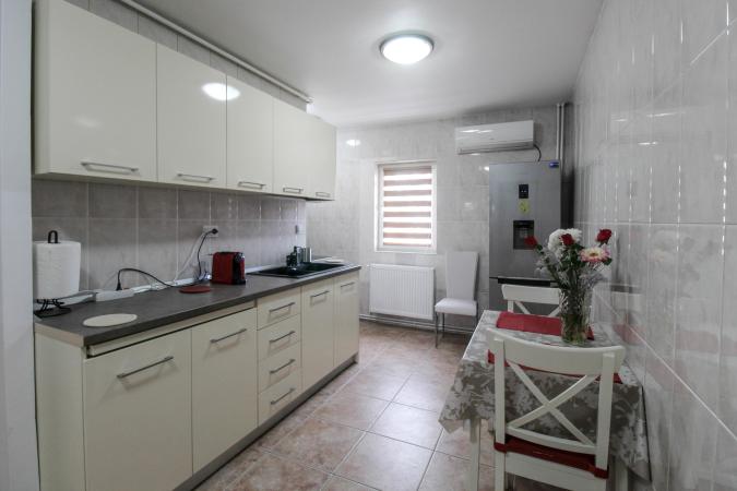 3 Camere - Decomandat - Metrou Aurel Vlaicu - Aviatiei