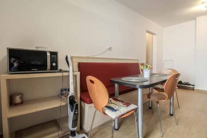 2 Camere - Decomandat - Metrou Aurel Vlaicu - Aviatiei