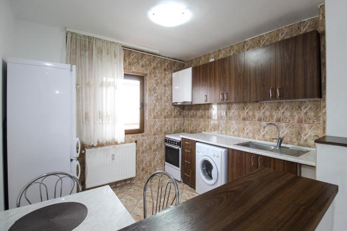 Decomandat - 2 camere - Metrou Aurel Vlaicu - Aviatiei