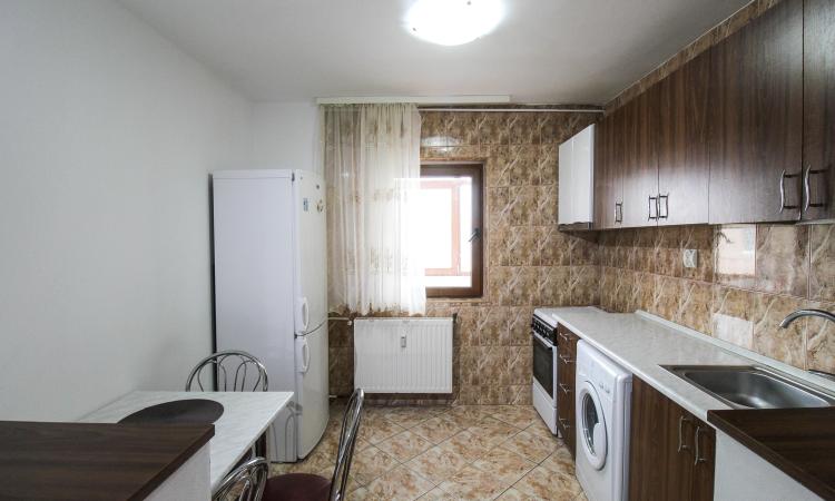 Decomandat - 2 camere - Metrou Aurel Vlaicu - Aviatiei