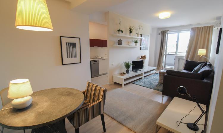 2 camere 70 mp lux - Loc de parcare inclus- Baneasa