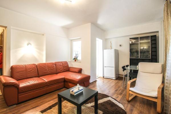 2 camere - decomandat - centrala proprie - Aviatiei