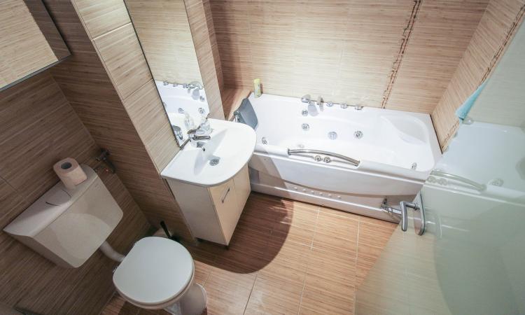 2 camere - decomandat - centrala proprie - Aviatiei