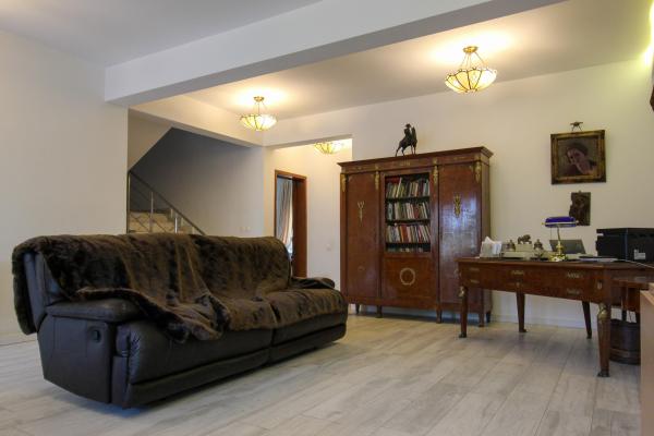 Vila 5 camere | 242mp Utili | 3 Bai | Garaj | Terasa 18mp | Bucurestii Noi