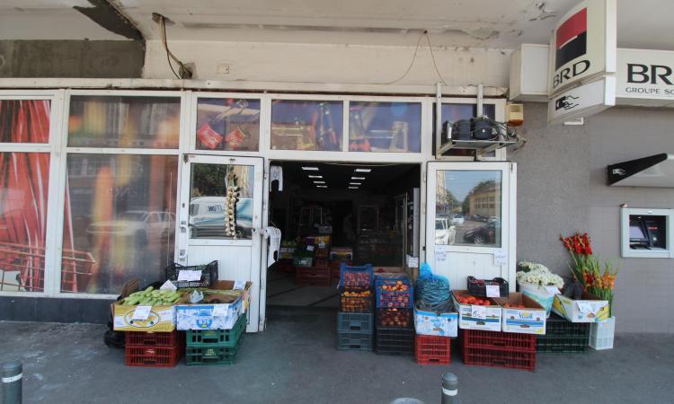 Spatiu Grivita cu vad comercial mare - Comision 0 - 100 mp