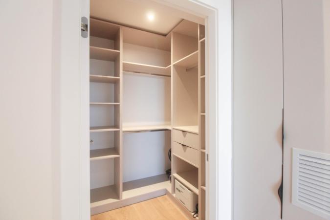 2 Camere - Aviatiei Towers - Panoramic View- Dressing