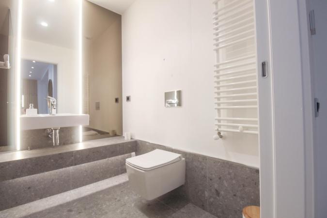 2 Camere - Aviatiei Towers - Panoramic View- Dressing