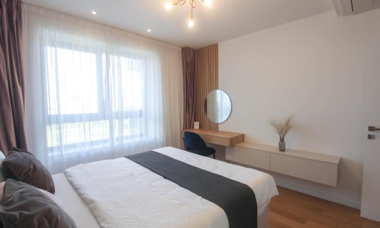 2 Camere - Aviatiei Towers - Panoramic View- Dressing