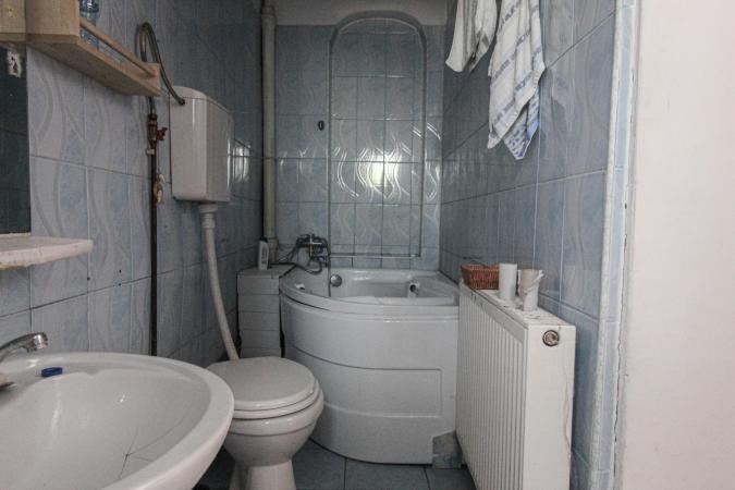 2 camere - A.S.E. - Romana- ultra central