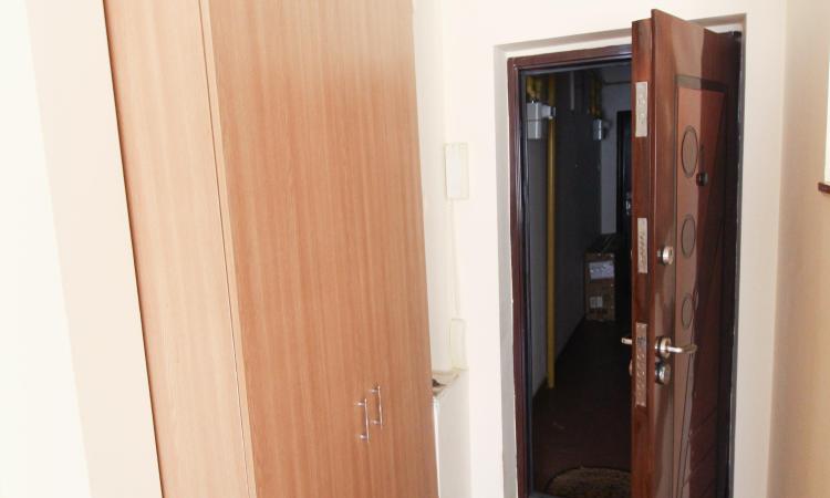 3 camere 70 mp utili + logie - Bucurestii Noi 122 - Vis-a-vis de Parc Bazilescu