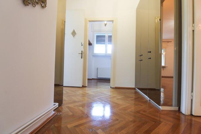 Vila - Dorobanti-4 Camere - Strada Praga - 3 Balcoane