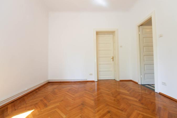 Vila - Dorobanti-4 Camere - Strada Praga - 3 Balcoane