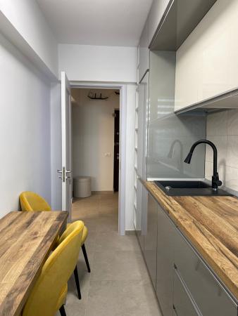 Bloc Perla 2 cam - Renovat complet - Ideal investitie ( in prezent inchiriat )