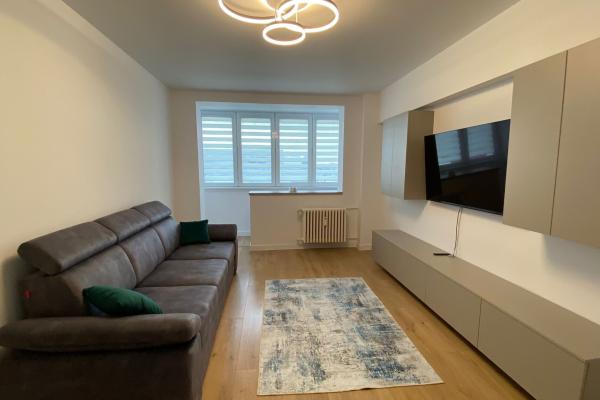 Bloc Perla 2 cam - Renovat complet - Ideal investitie ( in prezent inchiriat )