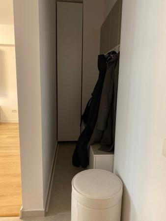 Bloc Perla 2 cam - Renovat complet - Ideal investitie ( in prezent inchiriat )