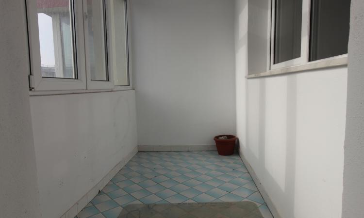 Metrou Aurel Vlaicu - 3 camere - semidecomandat