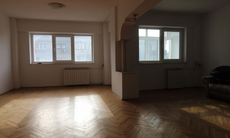Metrou Aurel Vlaicu - 3 camere - semidecomandat