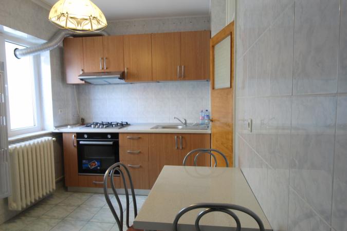 Metrou Aurel Vlaicu - 3 camere - semidecomandat