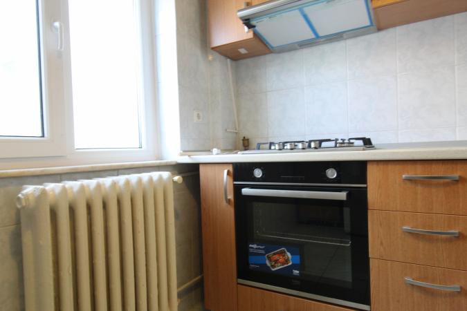 Metrou Aurel Vlaicu - 3 camere - semidecomandat