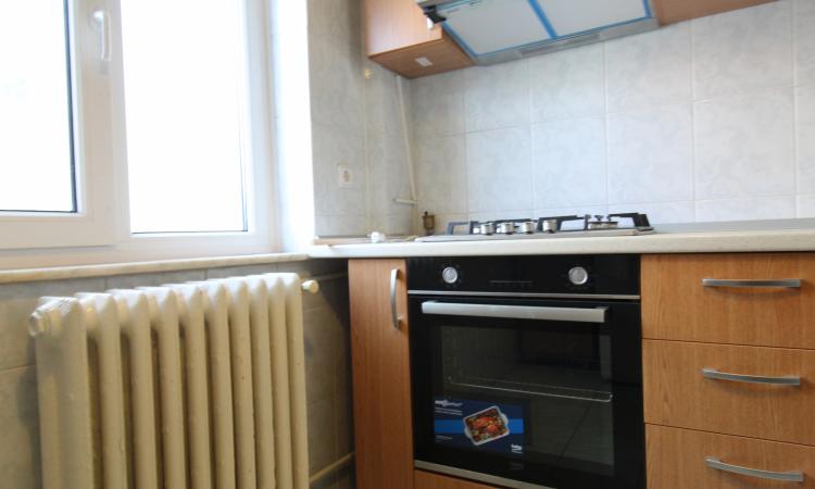 Metrou Aurel Vlaicu - 3 camere - semidecomandat