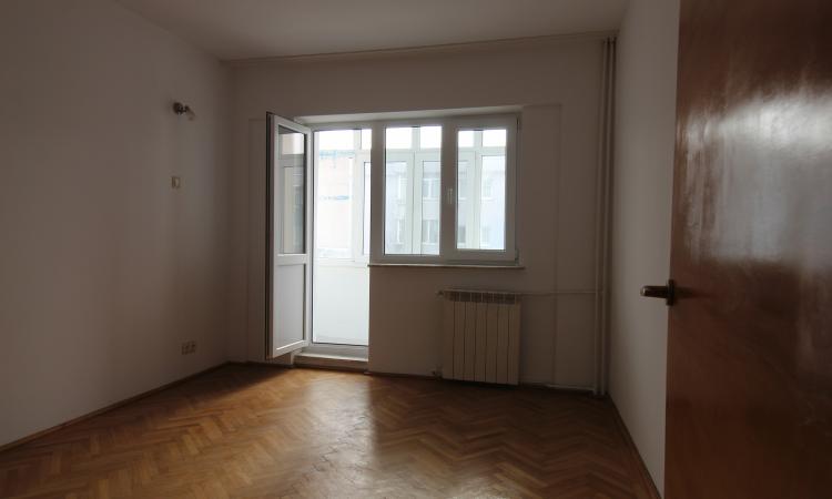 Metrou Aurel Vlaicu - 3 camere - semidecomandat