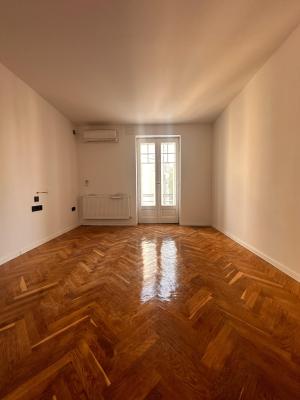 Apartament cu 3 camere 84 mp utili - Cismigiu - Sf Constantin - renovat