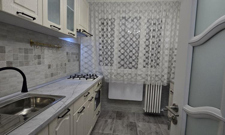 De inchiriat 3 camere in Drumul Taberei - Romancierilor