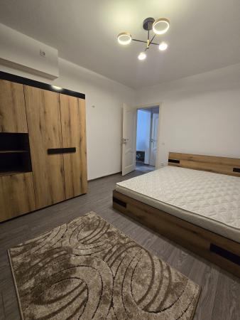 De inchiriat 3 camere in Drumul Taberei - Romancierilor
