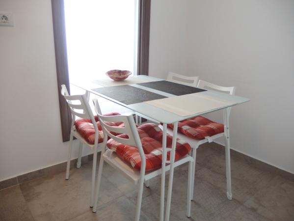 Apartament cu 2 camere in zona Marriott, la bloc nou