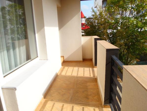 Apartament cu 2 camere in zona Marriott, la bloc nou